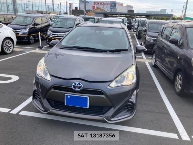 Toyota AQUA 2016-01 7614979-0