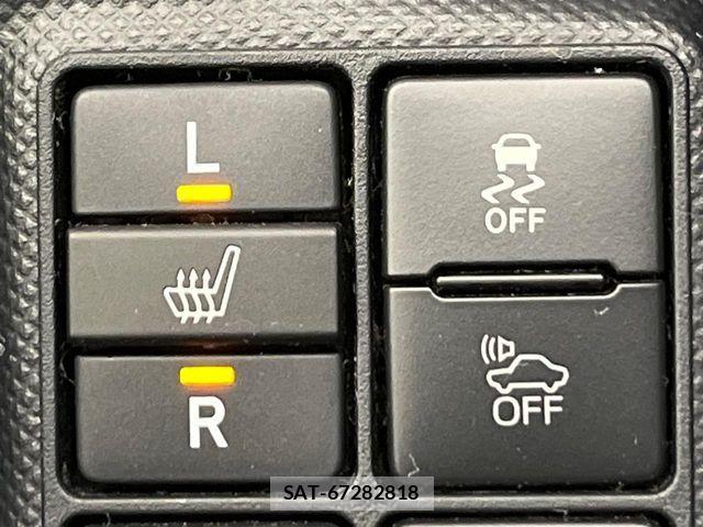 Toyota AQUA 2019-06 7614946-6