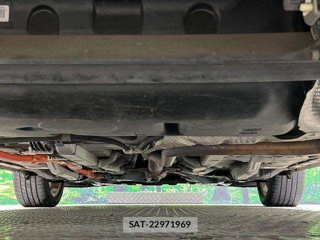 Toyota AQUA 2013-07 7614970-18