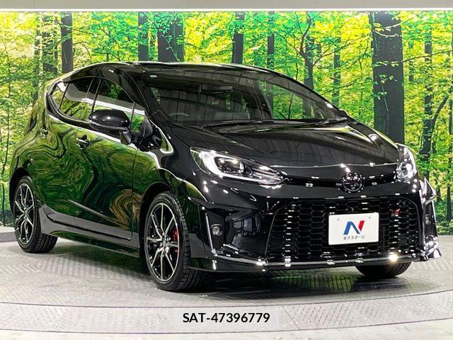 Toyota AQUA 2023-10 7614921-15