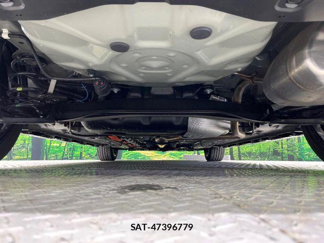 Toyota AQUA 2023-10 7614921-18