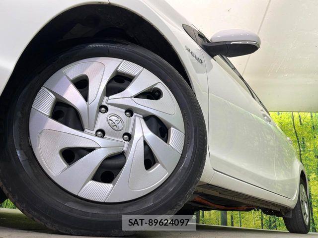 Toyota AQUA 2019-10 7614962-12