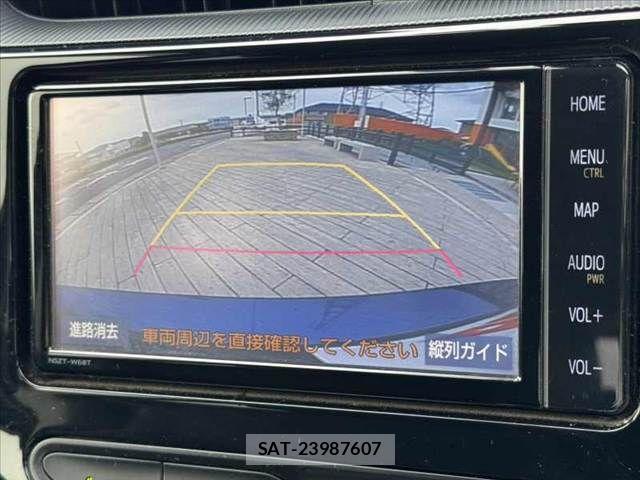 Toyota AQUA 2019-06 7614960-3