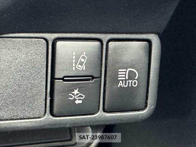 Toyota AQUA 2019-06 7614960-6
