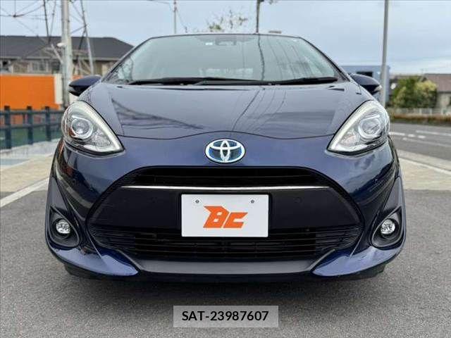 Toyota AQUA 2019-06 7614960-8