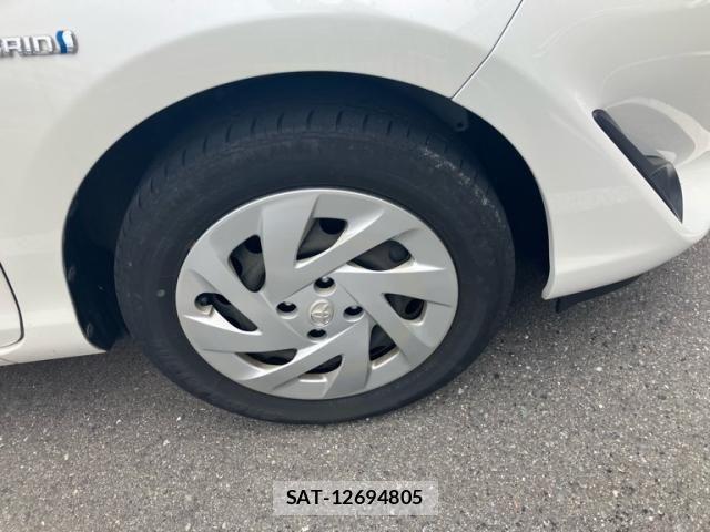 Toyota AQUA 2019-08 7614936-9