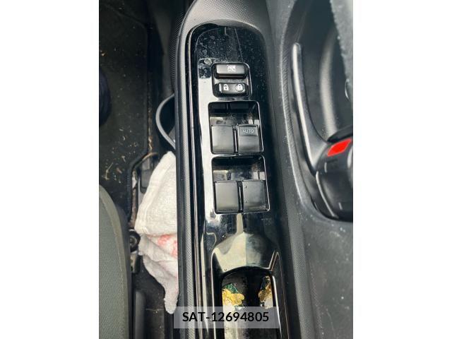 Toyota AQUA 2019-08 7614936-17