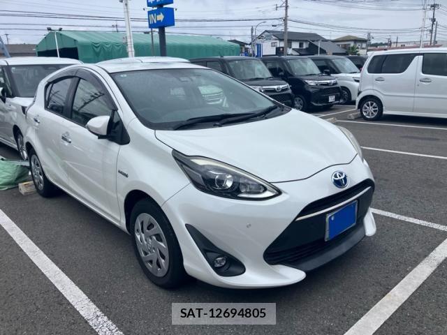 Toyota AQUA 2019-08 7614936-1