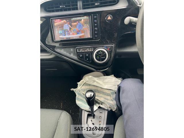 Toyota AQUA 2019-08 7614936-20
