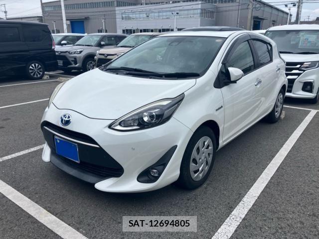 Toyota AQUA 2019-08 7614936-2