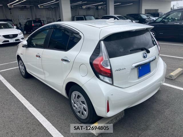 Toyota AQUA 2019-08 7614936-5