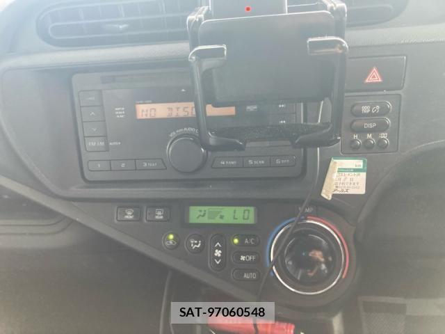 Toyota AQUA 2014-11 7615004-9