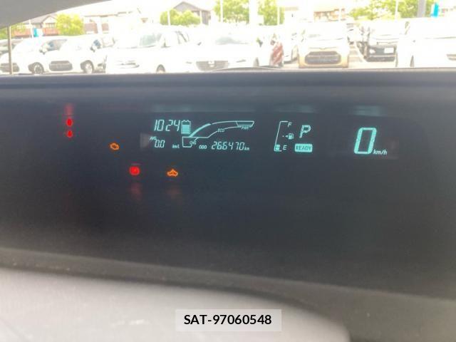 Toyota AQUA 2014-11 7615004-8