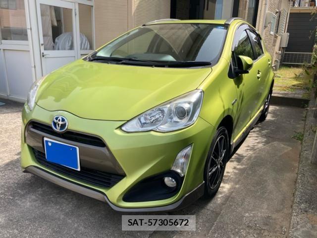 Toyota AQUA 2015-03 7614987-0