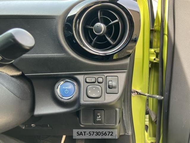 Toyota AQUA 2015-03 7614987-15