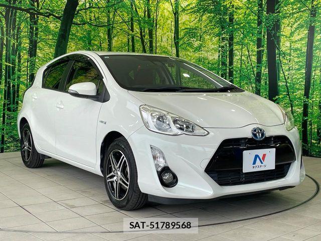 Toyota AQUA 2015-12 7614984-15