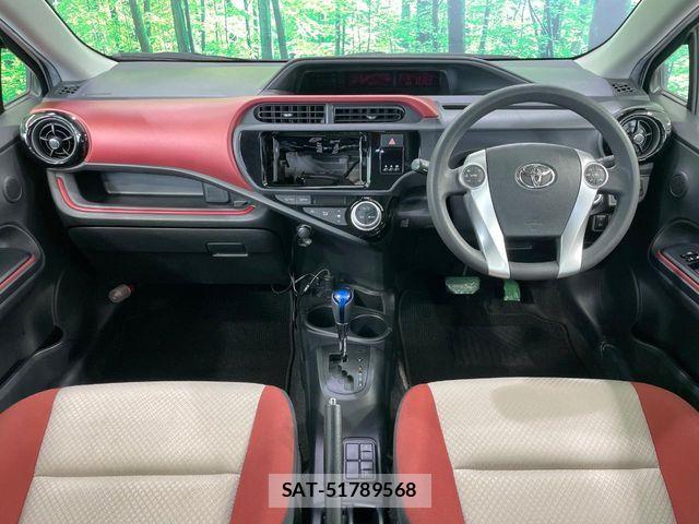Toyota AQUA 2015-12 7614984-1