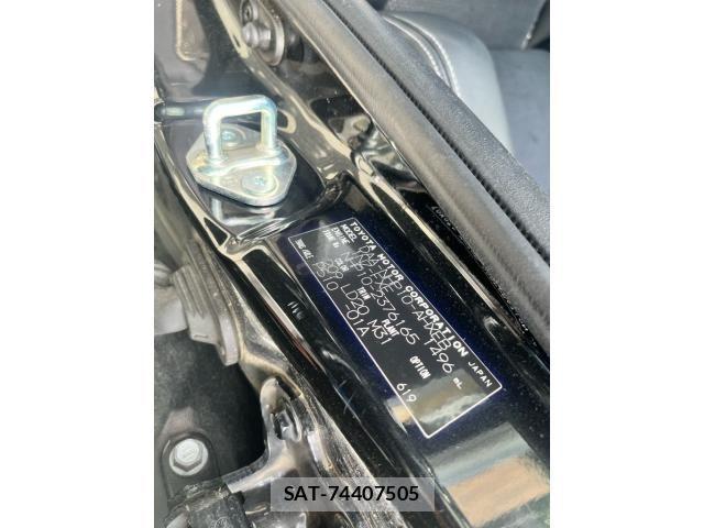 Toyota AQUA 2014-09 7614980-12