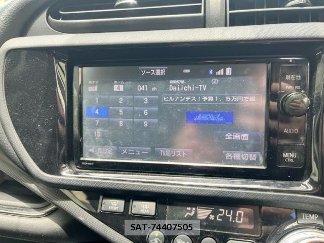 Toyota AQUA 2014-09 7614980-21