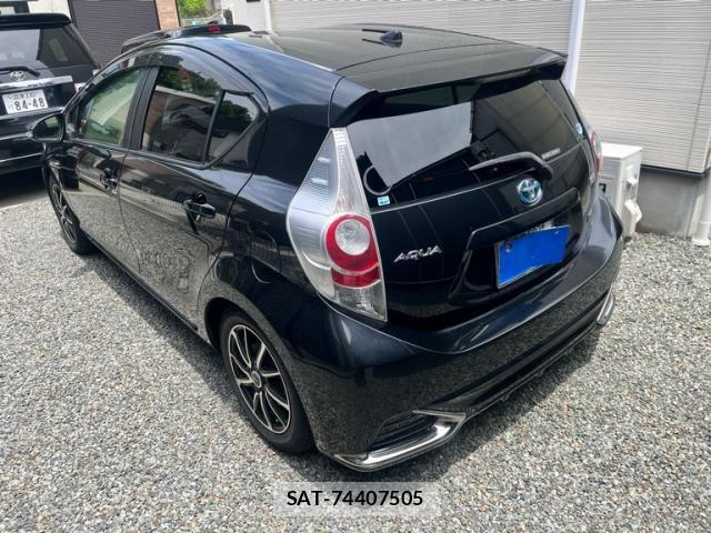 Toyota AQUA 2014-09 7614980-4