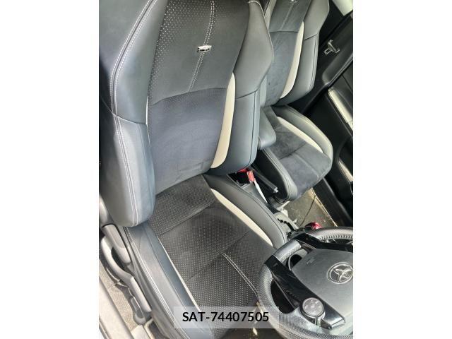 Toyota AQUA 2014-09 7614980-5