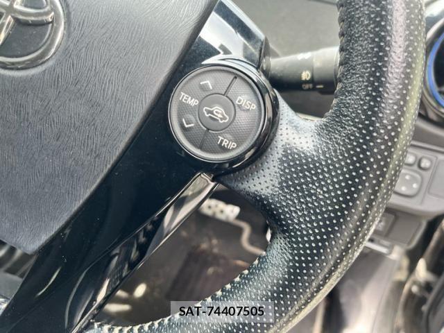 Toyota AQUA 2014-09 7614980-8