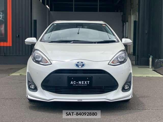 Toyota AQUA 2020-05 7614931-12
