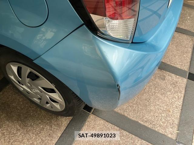 Toyota AQUA 2015-06 7614985-9