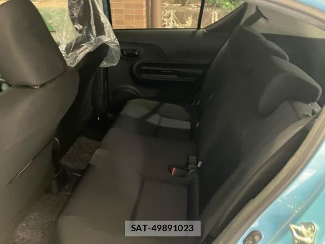 Toyota AQUA 2015-06 7614985-10