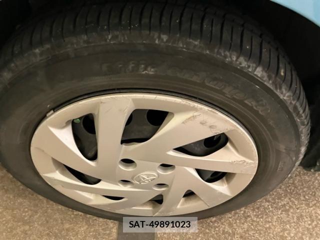 Toyota AQUA 2015-06 7614985-11