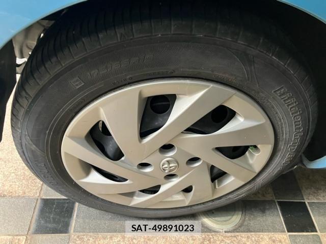 Toyota AQUA 2015-06 7614985-3