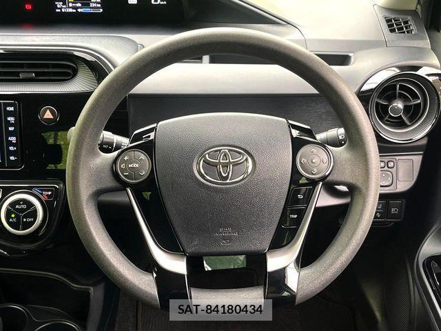 Toyota AQUA 2019-07 7614947-10