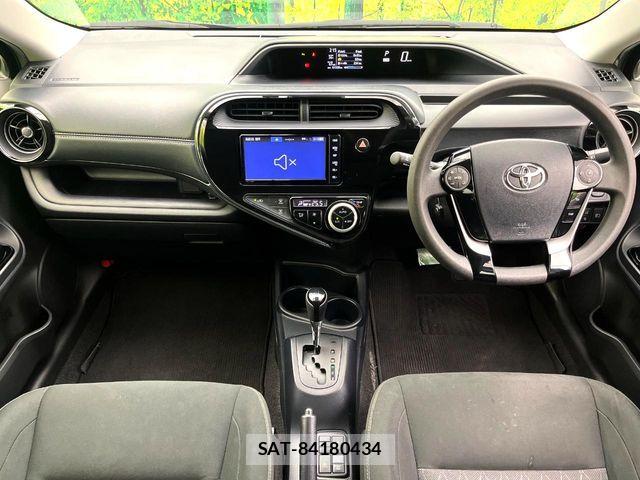 Toyota AQUA 2019-07 7614947-1