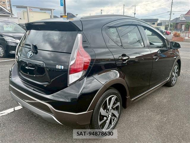 Toyota AQUA 2015-03 7614949-2