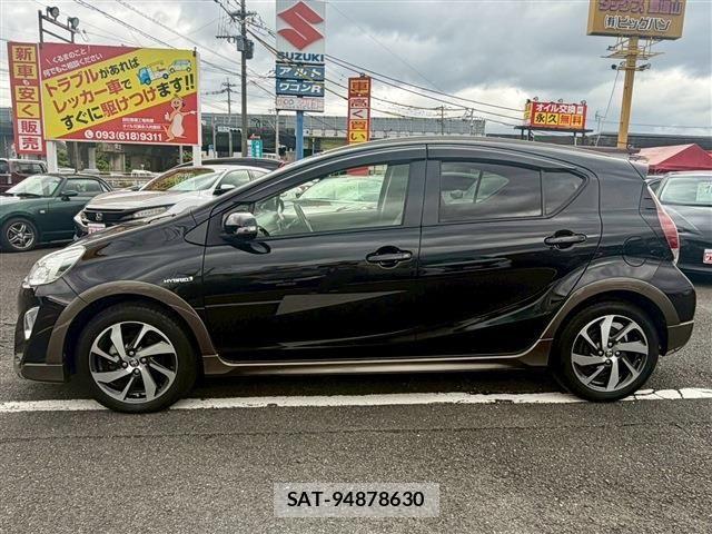 Toyota AQUA 2015-03 7614949-29