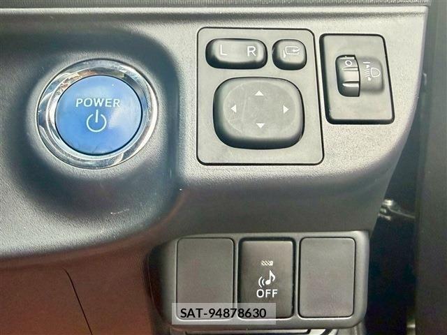 Toyota AQUA 2015-03 7614949-7