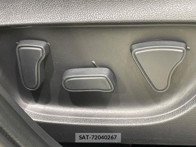 Toyota AQUA 2021-07 7614929-6