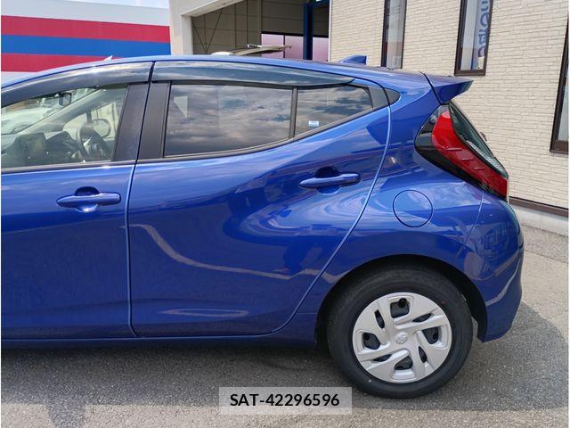 Toyota AQUA 2021-08 7614939-9