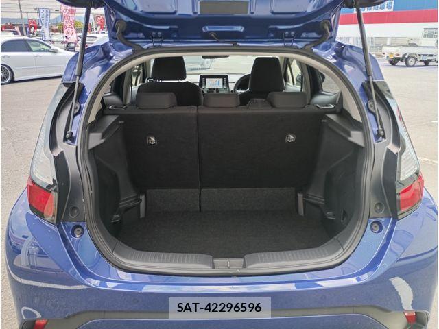 Toyota AQUA 2021-08 7614939-16