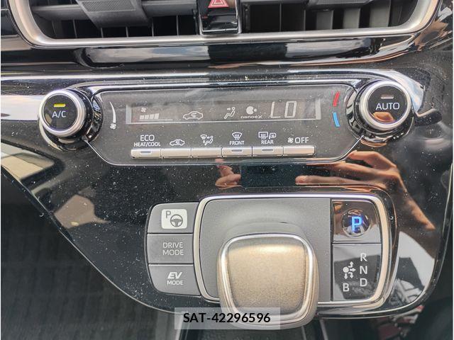 Toyota AQUA 2021-08 7614939-18