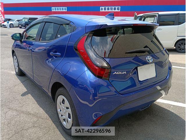 Toyota AQUA 2021-08 7614939-4