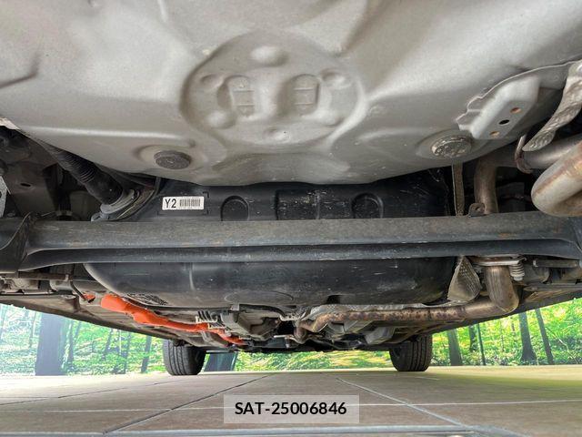 Toyota AQUA 2018-06 7614955-18