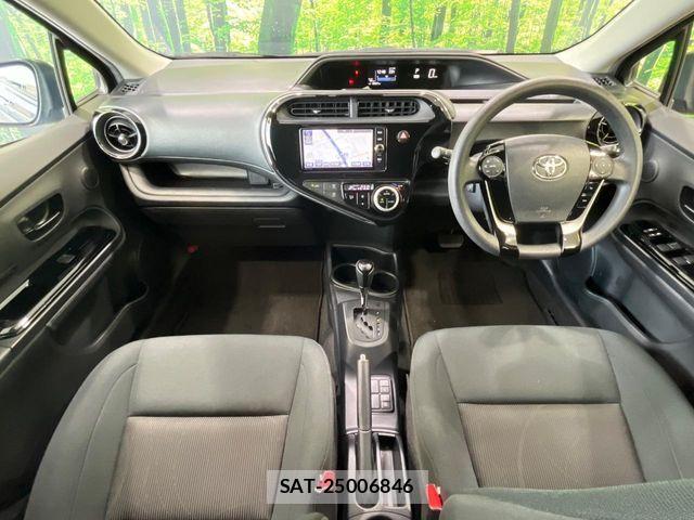 Toyota AQUA 2018-06 7614955-1