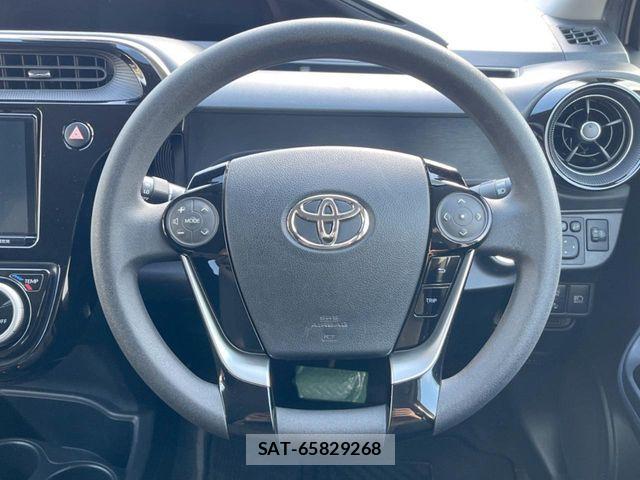 Toyota AQUA 2018-01 7614964-10