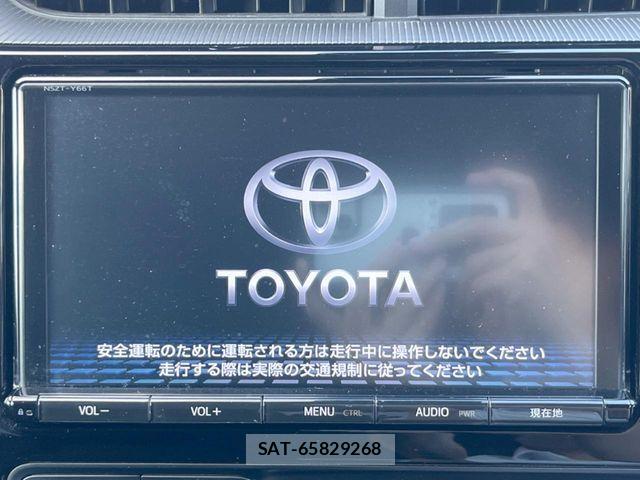 Toyota AQUA 2018-01 7614964-2