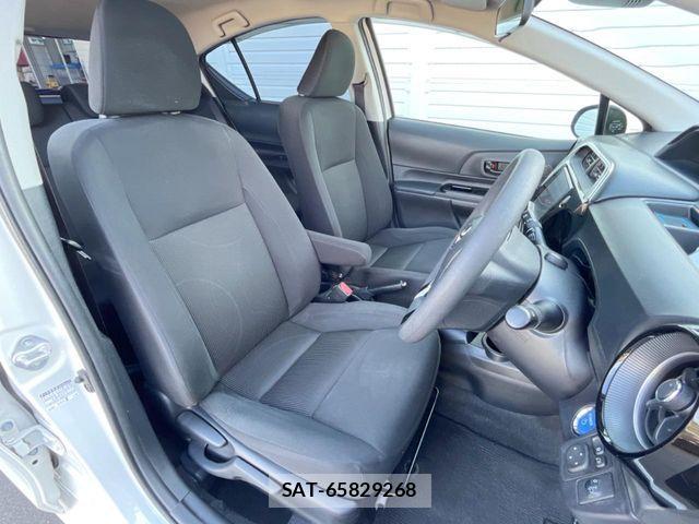 Toyota AQUA 2018-01 7614964-7