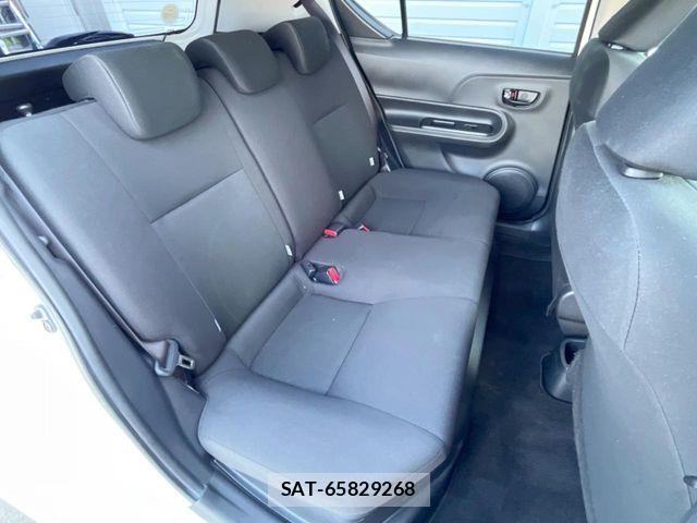 Toyota AQUA 2018-01 7614964-8