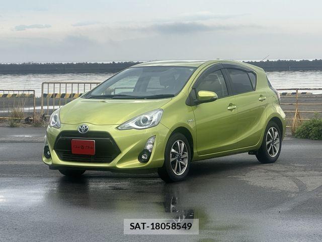 Toyota AQUA 2015-05 7614981-0