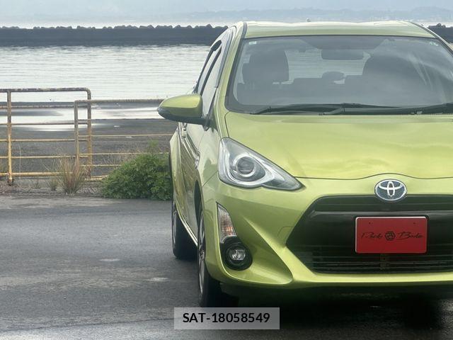 Toyota AQUA 2015-05 7614981-20