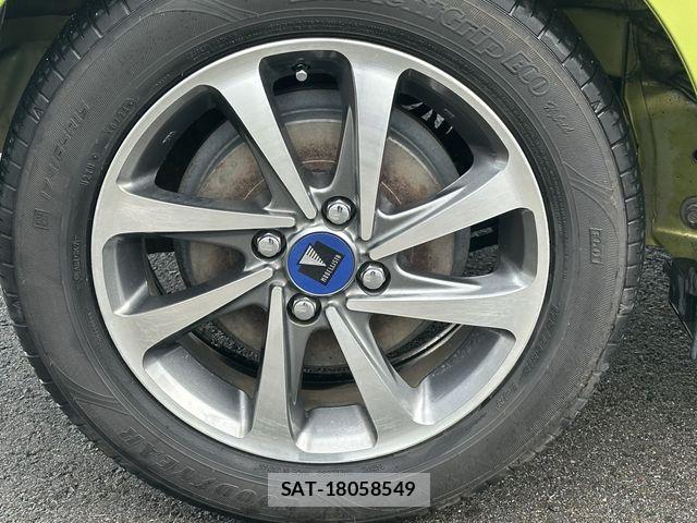 Toyota AQUA 2015-05 7614981-3